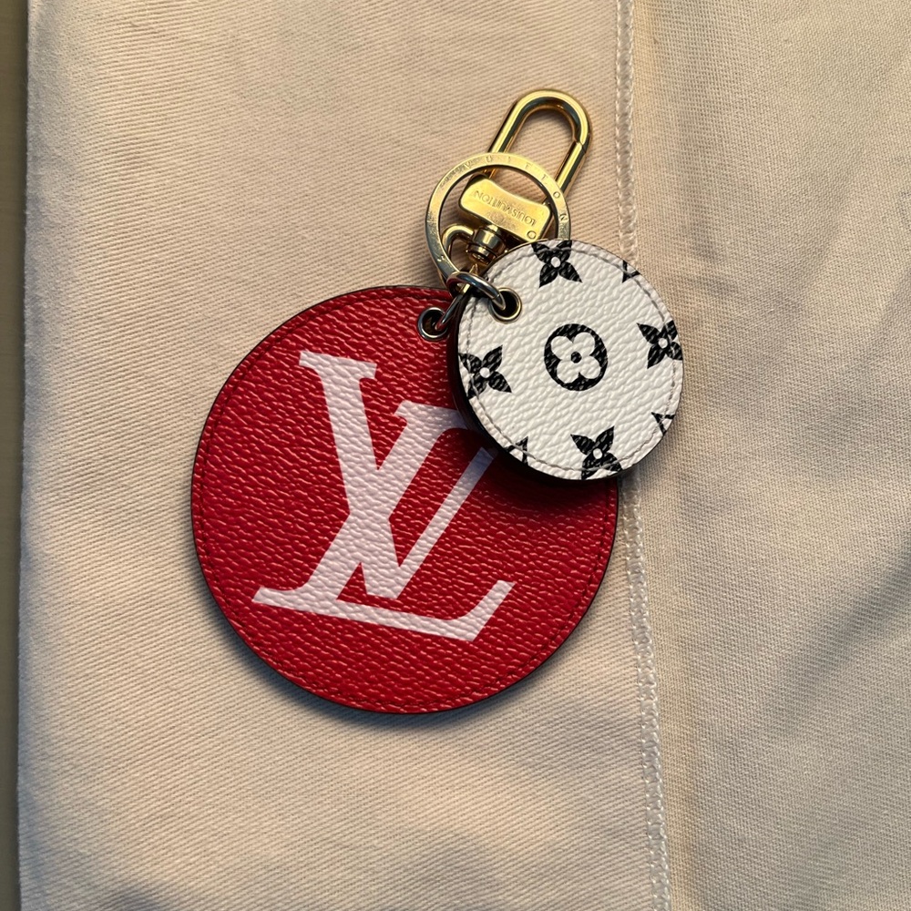 Louis Vuitton Monogram Giant Bag Charm and Keychain